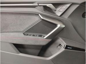 Audi RS3 RS 3 Sportback quattro S tronic Matrix-LED RS-Sportabgasanlage Sonos Keramik