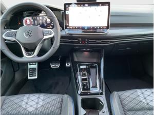 Volkswagen Golf VIII R-Line 1.5 eTSI DSG