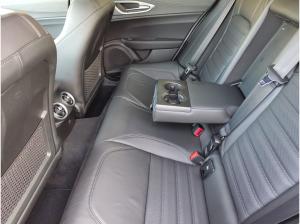 Alfa Romeo Giulia Veloce 2.0 Turbo 280PS AT8 Q4 Navi Keyless LED **NUR FÜR GEWERBE**