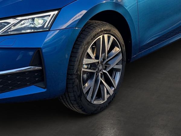 Skoda Octavia Combi Balance 1,5 TSI mHEV DSG AHK*SONDERAKTION*