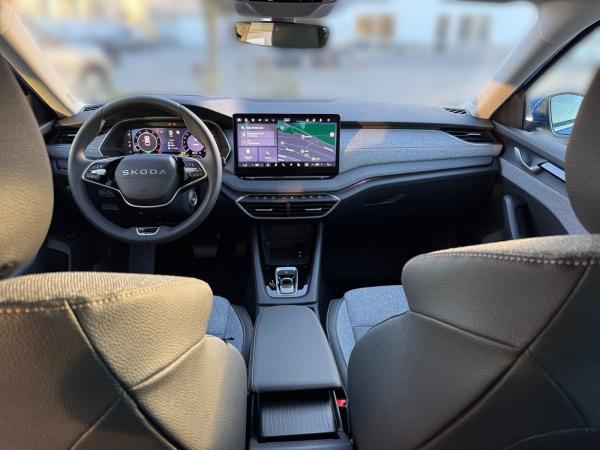 Skoda Octavia Combi Balance 1,5 TSI mHEV DSG AHK*SONDERAKTION*