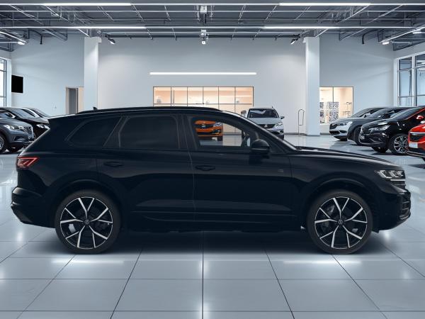 Volkswagen Touareg R-Line FINAL EDITION V6 TSI (340 PS) 4MOTION*AHK*WINTERRÄDER*PANORAMA*