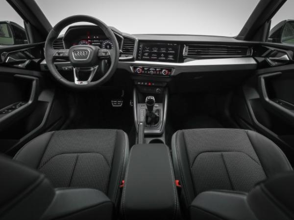 Audi A1 Sportback 40 TFSI S line plus ACC Kamera Navi