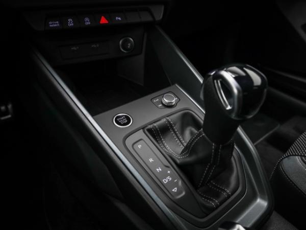 Audi A1 Sportback 40 TFSI S line plus ACC Kamera Navi