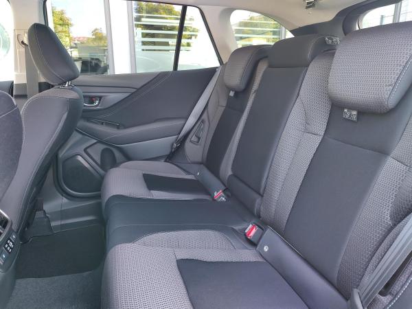 Subaru OUTBACK Outback 2.5i Active AWD Navi