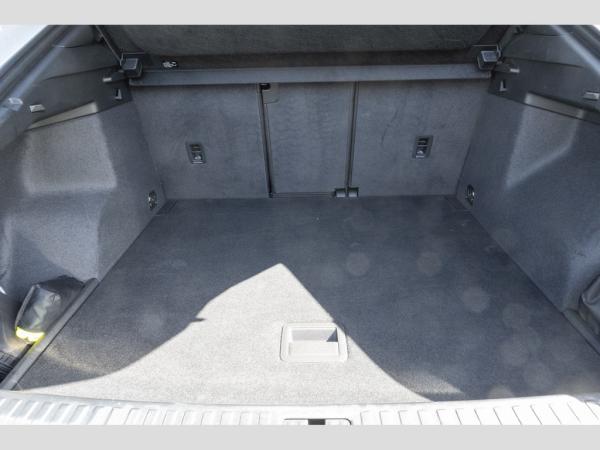 Audi Q3 Sportback 35 TFSI S line AHK/Optik-Paket schwarz/Dynamik-Paket/Sono Audi Q3 Sportback 35 TFSI S line AHK/Optik-Paket schwarz/Dynamik-Paket/Sono