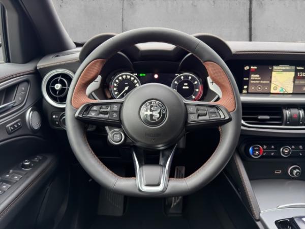 Alfa Romeo Stelvio Intensa Q4 2.0 PDC+KAMERA+CARPLAY+SHZ