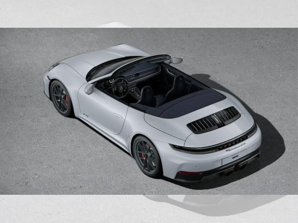 Porsche 992 Carrera 4 GTS Cabriolet
