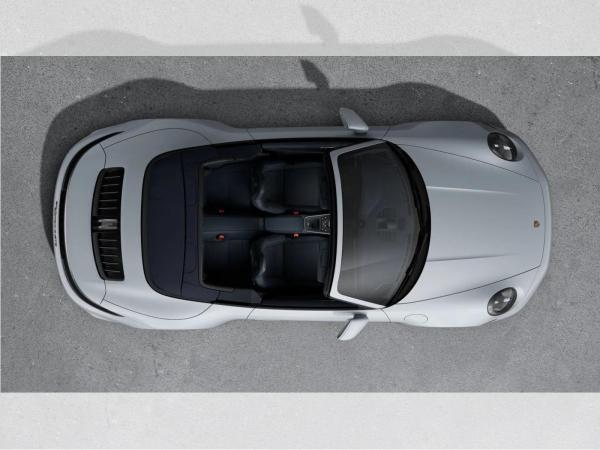 Porsche 992 Carrera 4 GTS Cabriolet