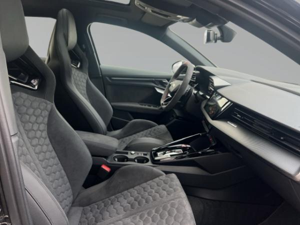 Audi RS3 2.5 TFSI quattro Sportback 294 kW S tronic Pano MMI-Plus