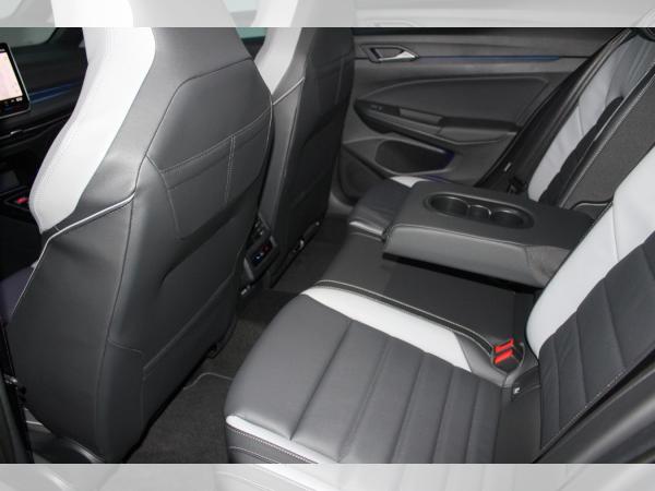 Volkswagen Golf GTE 1,5 l eHybrid 272 PS 5 Jahre Garantie AHK;WKR;DCC;PANO;LEDER