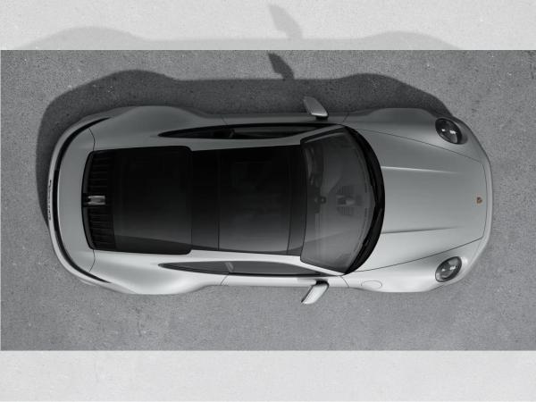 Porsche 992 Carrera 4 GTS