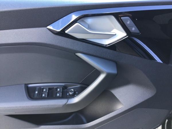 Audi A1 Sportback advanced 25 TFSI S-tronic 5JG/SHZ