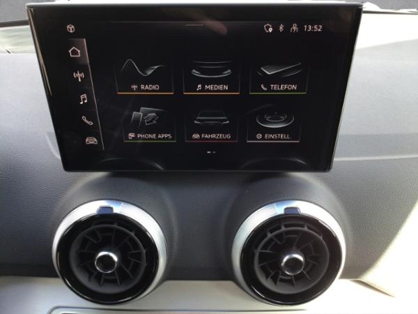 Audi Q2 advanced 35 TFSI S-tronic 5JG/AHK/PARKEN