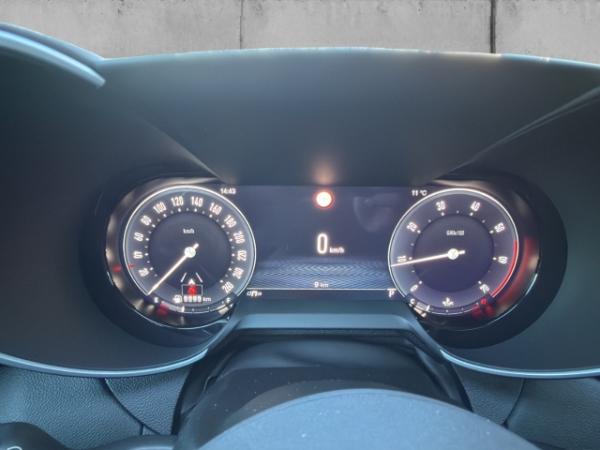 Alfa Romeo Giulia Veloce Q4 2.0 PDC+KAMERA+NAVI+CARPLAY+SHZ