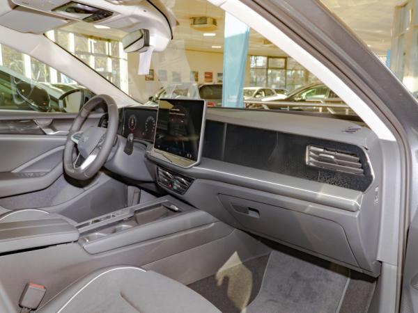 Volkswagen Passat Business 1,5 eTSI 7-Gang DSG Aktion Family Leasing "privat" sofort verfügbar Volkswagen Passat Business 1,5 eTSI 7-Gang DSG Aktion Family Leasing "privat" sofort verfügbar