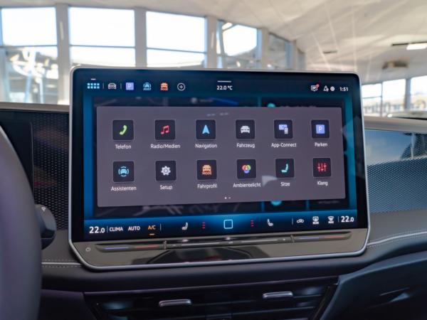 Volkswagen Passat Business 1,5 eTSI 7-Gang DSG Aktion Family Leasing "privat" sofort verfügbar Volkswagen Passat Business 1,5 eTSI 7-Gang DSG Aktion Family Leasing "privat" sofort verfügbar