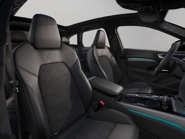 Audi A5 Avant e-hybrid qu S line Matrix Navi Pano B&O