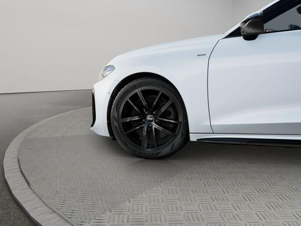 Audi A5 Lim e-hybrid qu S line Navi B&O AHK Tech+