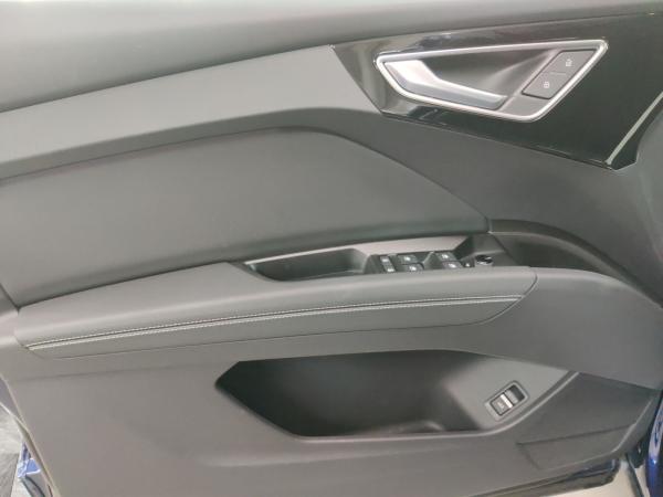 Audi Q4 e-tron 45 AHK/Assistentz/Pano/Wärmepu/12.29Garantie