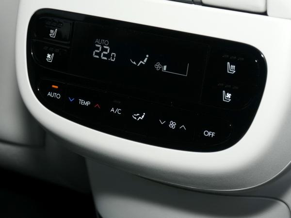 Hyundai IONIQ 9 Ioniq 9 UNIQ PERFORMANCE PANO RELAX 6-SITZE