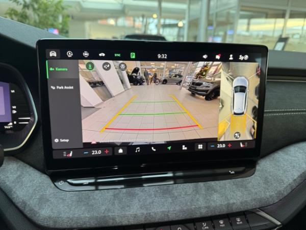 Skoda Octavia Combi 2.0 TDI DSG Tour *CANTON*AHK*