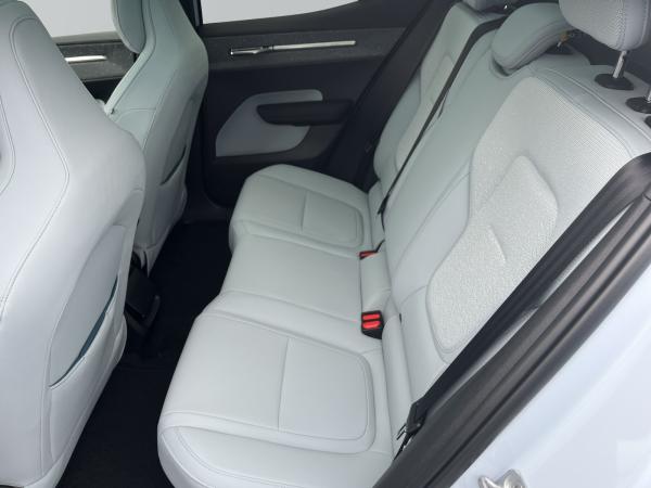 Volvo EX30 Ultra Twin Motor Performance *Vorführwagenleasing*