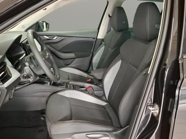 Skoda Kamiq Tour 116PS Black Fahrassist Matrix RKam