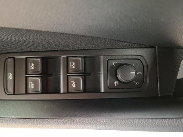 Skoda Kamiq Tour 116PS Black Fahrassist Matrix RKam