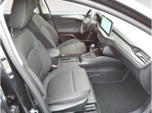 Ford Focus 1,0 L Titanium / 7-Gang Automatik / 155PS