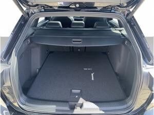 Volkswagen Golf Variant R-Line 150PS *BLACK STYLE*MATRIX*AHK*PANO*STANDHZG*AREA VIEW*55.820€*