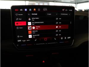 Volkswagen Passat Variant 1,5 eTSi DSG Business ACC R-Kamera elektr.Heckklappe DCC Navi 17" SideAssist