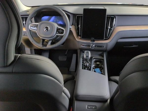 Volvo XC60 T6 AWD Plus Dark+Panorama+Licht-Pak+360°