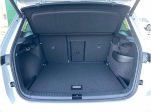 Skoda Karoq Tour 1.5 TSI DSG Navi,Matrix,SHZ,ACC,AHK