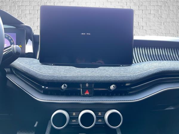 Skoda Superb KombiCombi 2,0 TDI DSG 4x4 Automatik - Selection💥Sofort Verfügbar💥