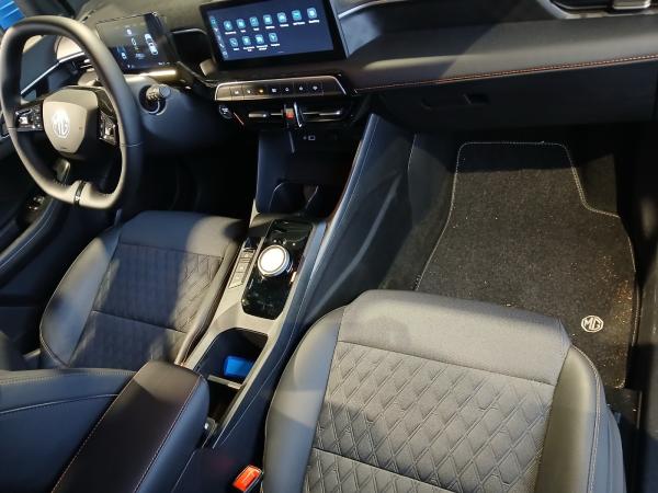 MG MG3 3 Luxury Voll-Hybrid Gültig nur alsFinanzierung MG MG3 3 Luxury Voll-Hybrid Gültig nur alsFinanzierung