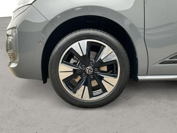 Volkswagen Multivan Life 2.0 TDI DSG AHK Kamera Navi