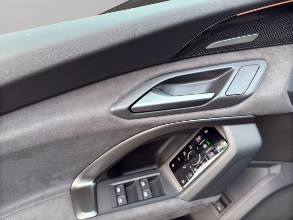 Audi Q5 SUV edition one mit Akzenten mythosschwarz e-hybrid quattro S tronic