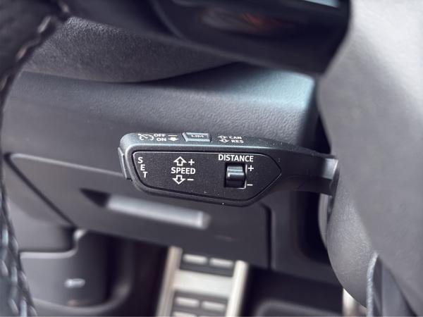 Audi Q5 SUV edition one mit Akzenten mythosschwarz e-hybrid quattro S tronic