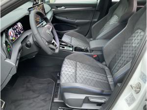 Volkswagen Golf VIII R-Line 1.5 eTSI DSG