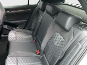 Volkswagen Golf VIII R-Line 1.5 eTSI DSG