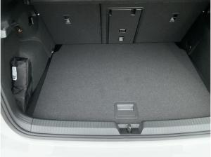 Volkswagen Golf VIII R-Line 1.5 eTSI DSG