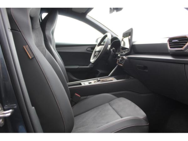 Cupra Leon Sportstourer 1.5 TSI DSG e-Hybrid AHK NAVI LED KAMERA EL.SITZ 18