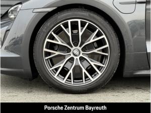 Porsche Taycan 4 Cross Turismo *Ausstattungspaket 75 J.*