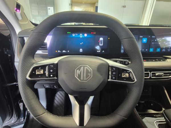 MG HS HYBRID+ LUXURY Navi,Licht-Regnsensor-USB