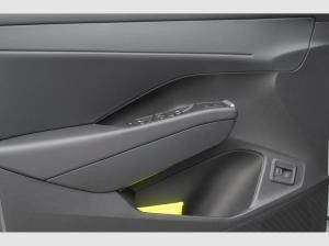 Volkswagen T-Roc R-Line 1.5 l eTSI DSG Black Style*19"*IQdrive&light* Volkswagen T-Roc R-Line 1.5 l eTSI DSG Black Style*19"*IQdrive&light*