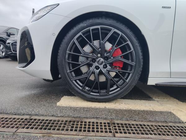 Audi A6 Avant edition one Hybrid S-Line Tech+ AHK b+O