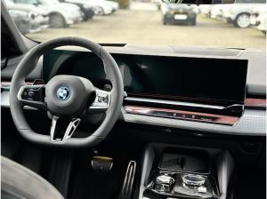 BMW 530 e Touring M Sport Pro Head-Up HK HiFi DAB