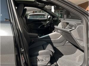 Audi Q5 e-hybrid quattro S tronic Pano AHK Audi Q5 e-hybrid quattro S tronic Pano AHK