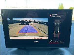 Audi Q2 35 TFSI advanced S tronic Virtual LED PDC